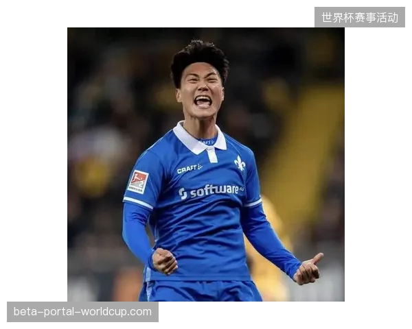 效力于伯明翰的白昇浩有望凭借其英冠经验，在三中卫体系中扮演稳定军心的中场调度官